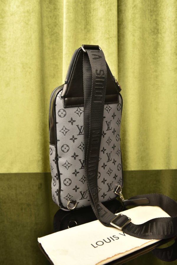 Avenue Slingbag - Image 2