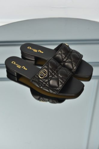 Dway Cannage Leather Slide
