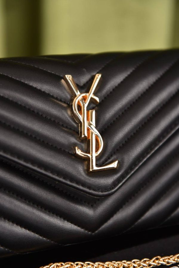 Envelope Chain Wallet - Image 6