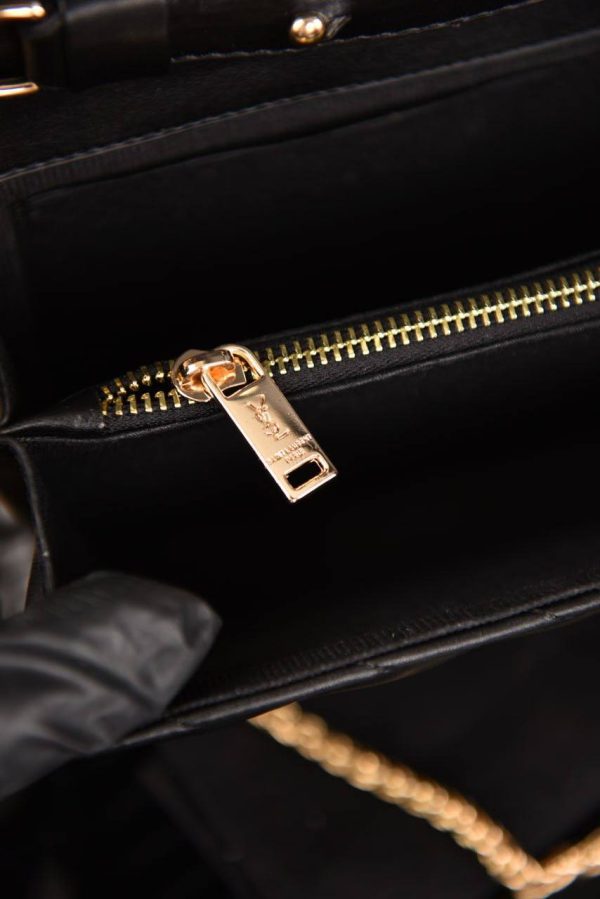 Envelope Chain Wallet - Image 4