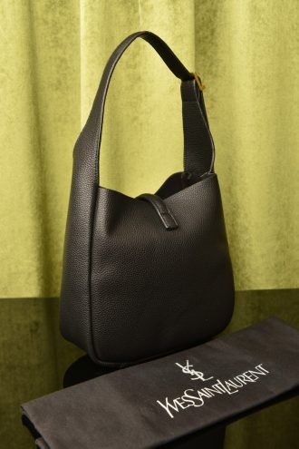 Le5A7Supplesmallingrained Detail1 | Designer Bags, Watches, Apparel &Amp; Luxury Goods