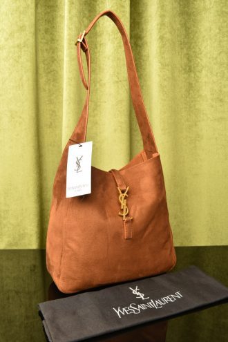 Le 5 A 7 Supple In Suede