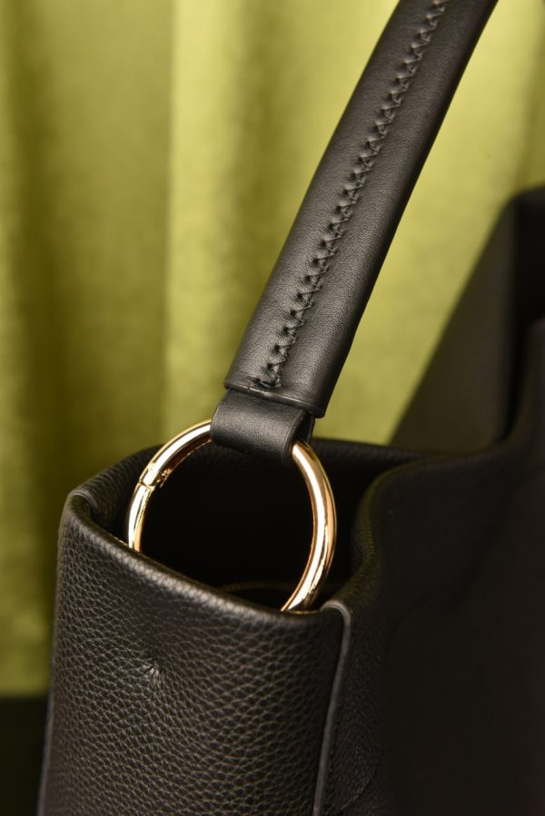 Large Leather - Image 6
