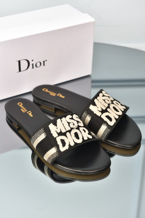 Miss Dior Slide