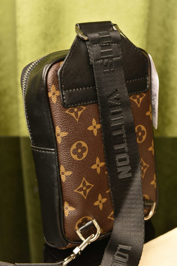 Outdoor Slingbag - Image 3