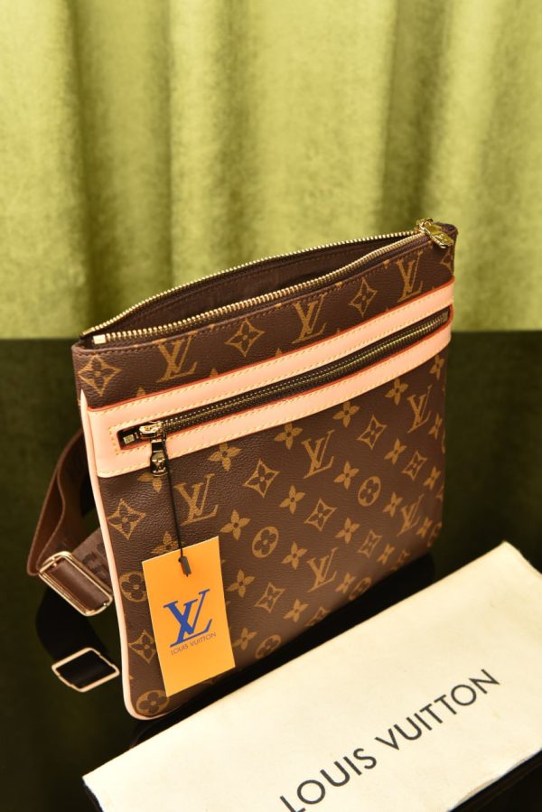 Pochette Bosphore Messenger Bag - Image 4