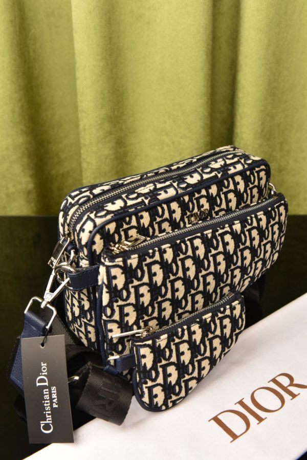 Saddle Triple Pouch - Image 6